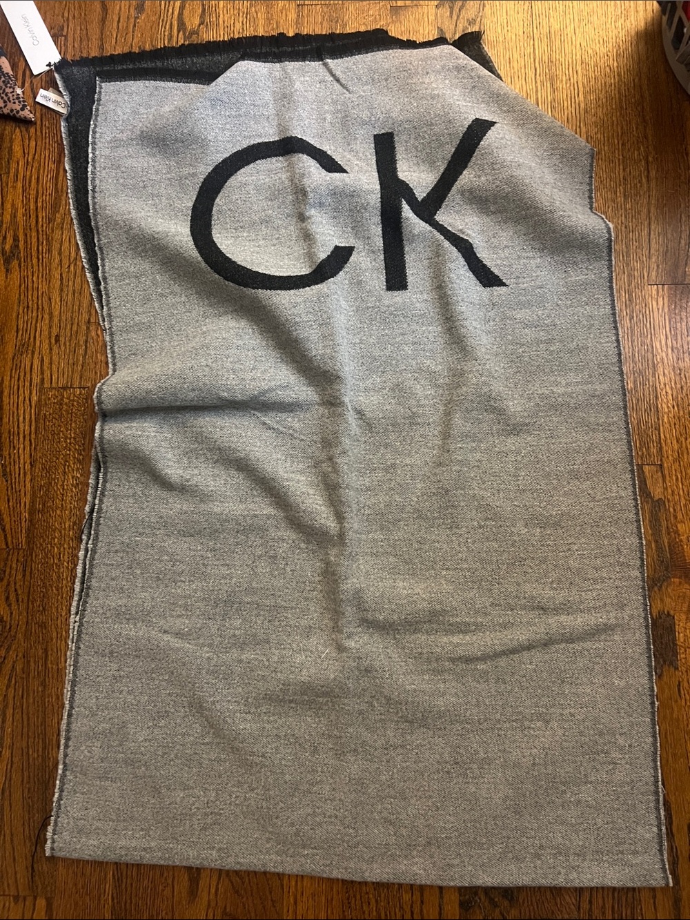 Calvin Klein Gray reversible scarves CK Logo NWT